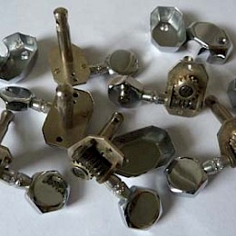 vintage 1960s guitar tuners made in Italy as used by Steelphon, Excelsior, Zerosette, Hertz and others3