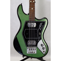 wandre_tiger_bass_guitar_1960s_made_in_italy 1