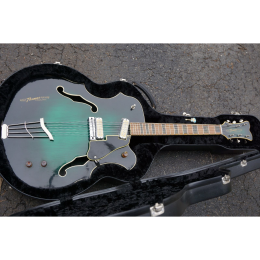 harvey_thomas_green_martian_electric_guitar2