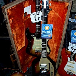 Vintage guitar show - SHG Milan 2008 4