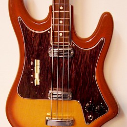 1960s Crucianelli Panaramic bass guitar, made in Italy 2