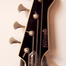 1960s Crucianelli Panaramic bass guitar, made in Italy 5