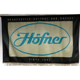 Höfner handcrafted guitars and basses banner made in Germany studio proberaum mancave