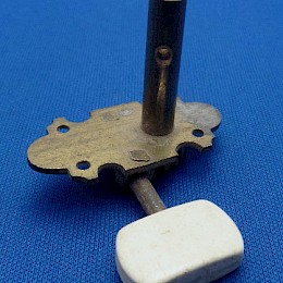 Guitar tuner 1950s made in Germany 1