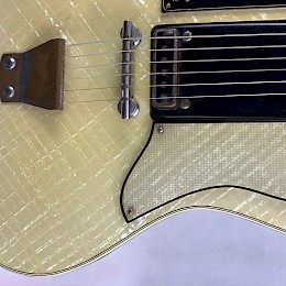 Ekomaster V2 Perloid guitar 1961 made in Italy 3