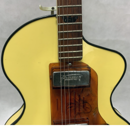 Wandre Framez BB bizarre guitar made in Italy 1959 d