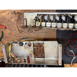 Höfner GV-18 tube amp 1960s made in Germany 4